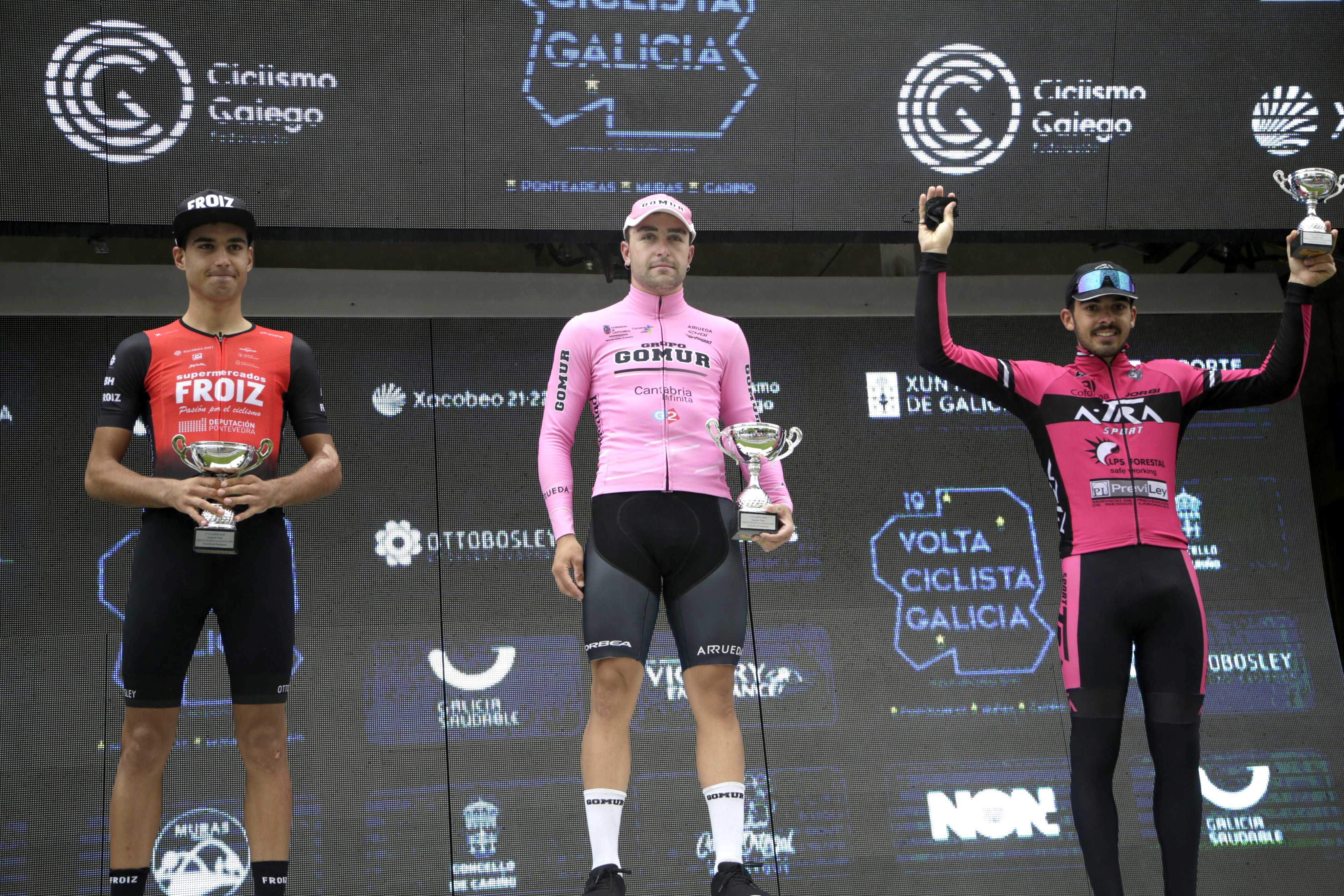 Fran Agea gaña en Ponteareas e Álex Martín é o novo líder da Volta Ciclista Galicia