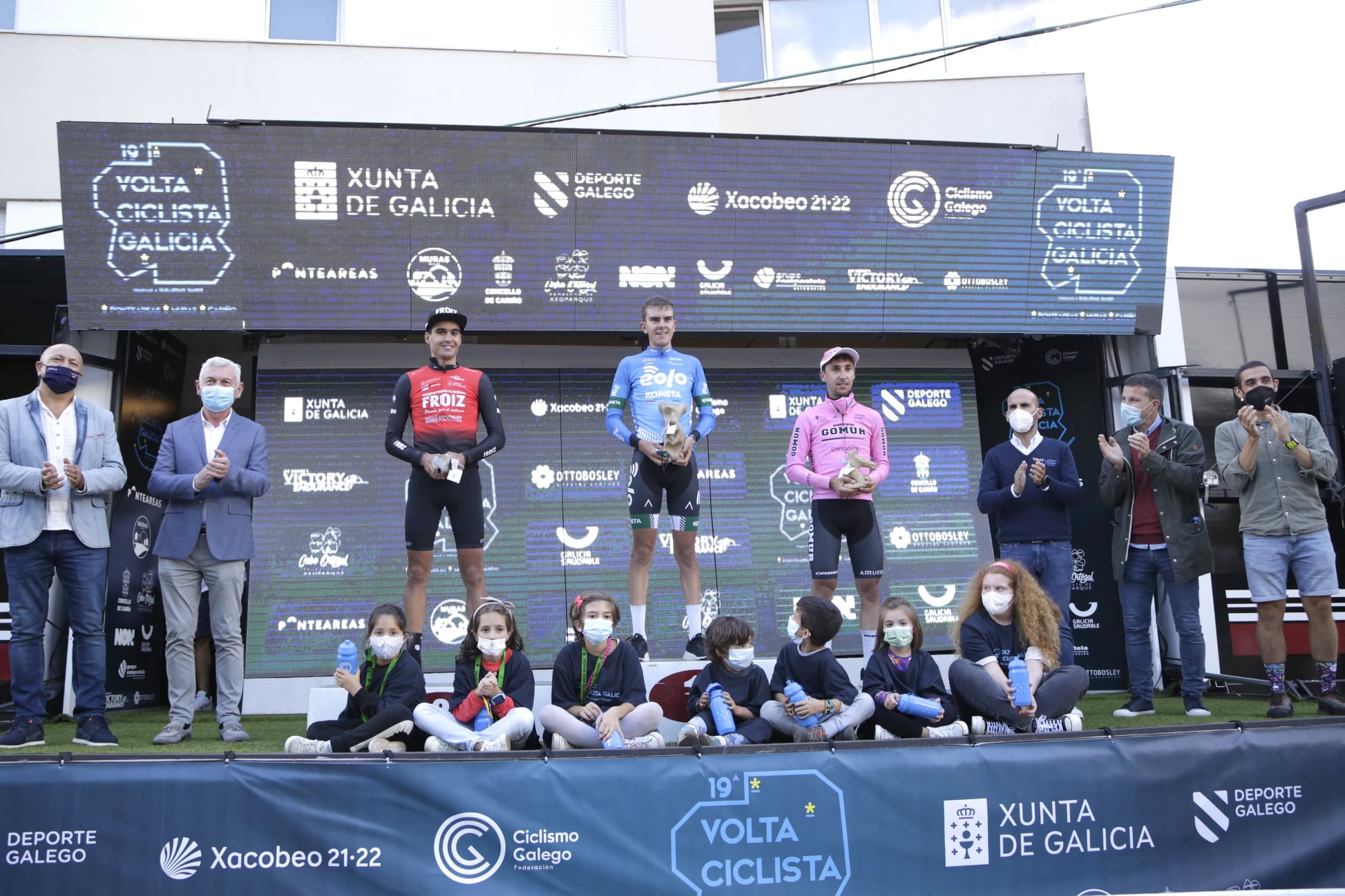 Tercero (EOLO Kometa) gaña a terceira etapa en Muras e vístese de líder da Volta Galicia