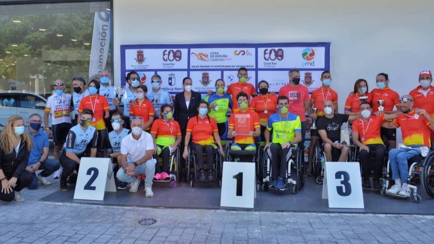 Arcega-e-Montero-exercen-de-lideres-da-Copa-de-Espana-de-Ciclismo-Adaptado-en-Ciudad-Real-
