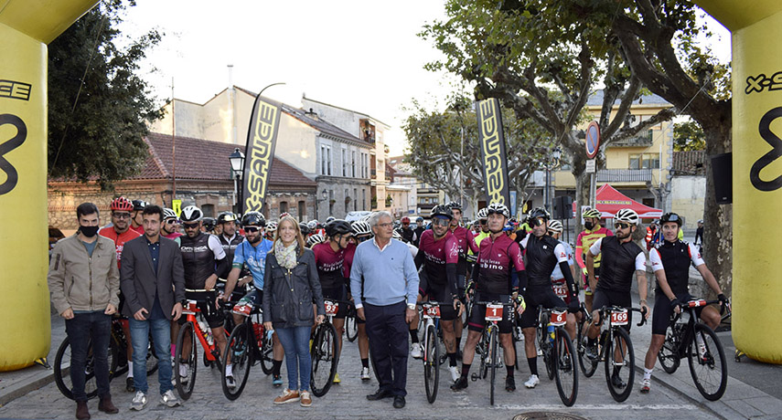 Los-cicloturistas-disfrutaron-del-homenaje-a-Cubino-en-la-III-Xcorial-Xtreme-