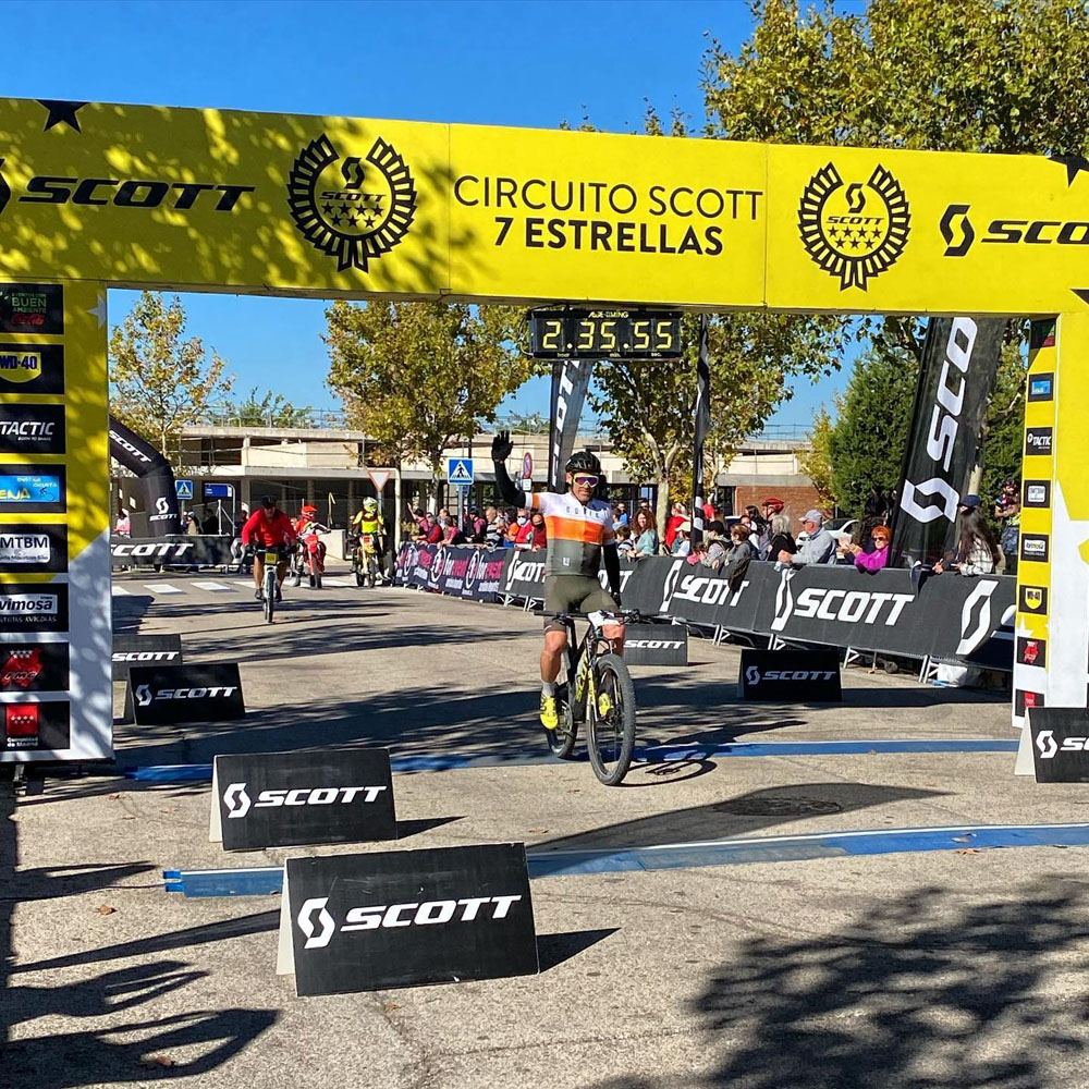 El Circuito Scott 7 Estrellas celebró la Ruta del Jarama con triunfos para Jess Cruz y Jesús del Nero