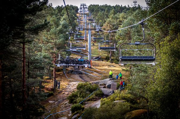 Veiga e Menéndez inauguran o palmarés do Trofeo Federación DHI - Manzaneda Bike Park by Giant