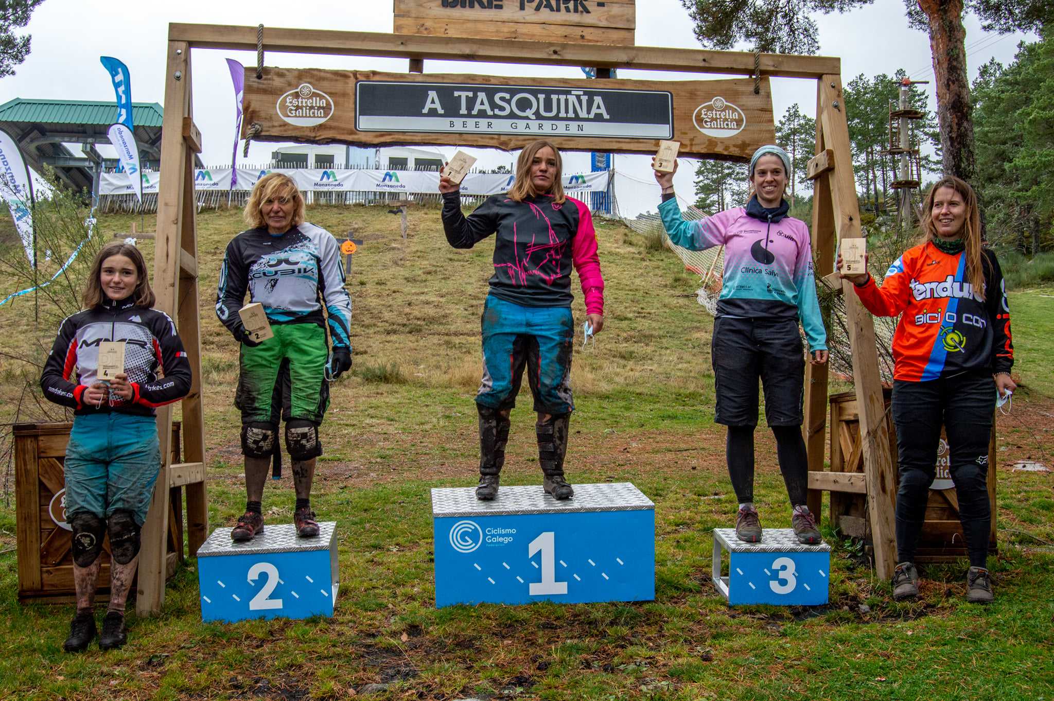 Veiga e Menéndez inauguran o palmarés do Trofeo Federación DHI - Manzaneda Bike Park by Giant