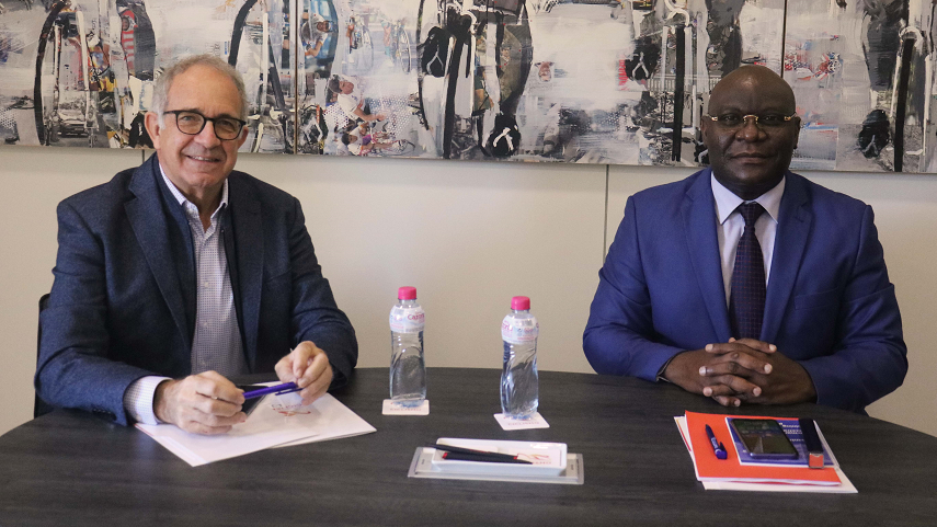 Lopez-Cerron-recibe-al-Embajador-de-Gabon-para-colaborar-en-el-desarrollo-del-ciclismo-en-el-pais-africano