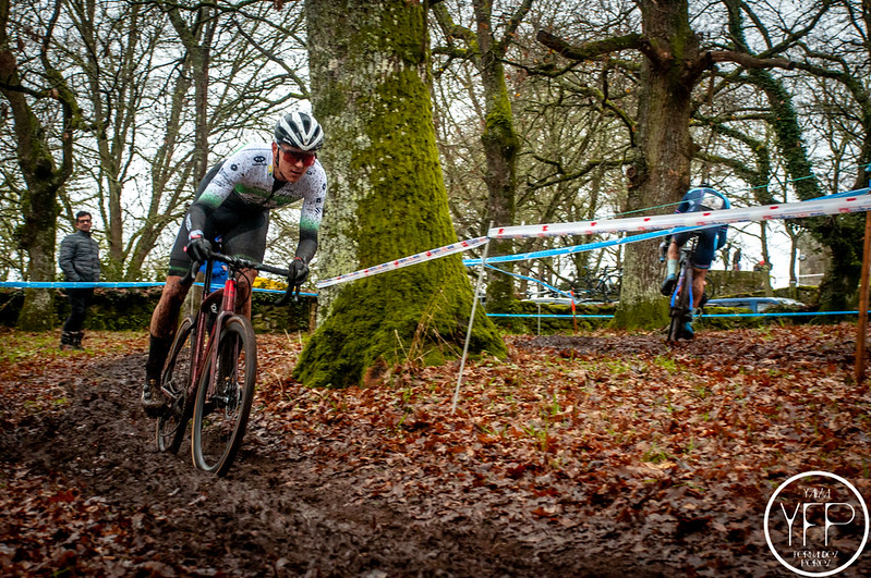 Irene Trabazo e Iván Feijoo conquistan o Campionato de Galicia de Ciclocrós en Maceda