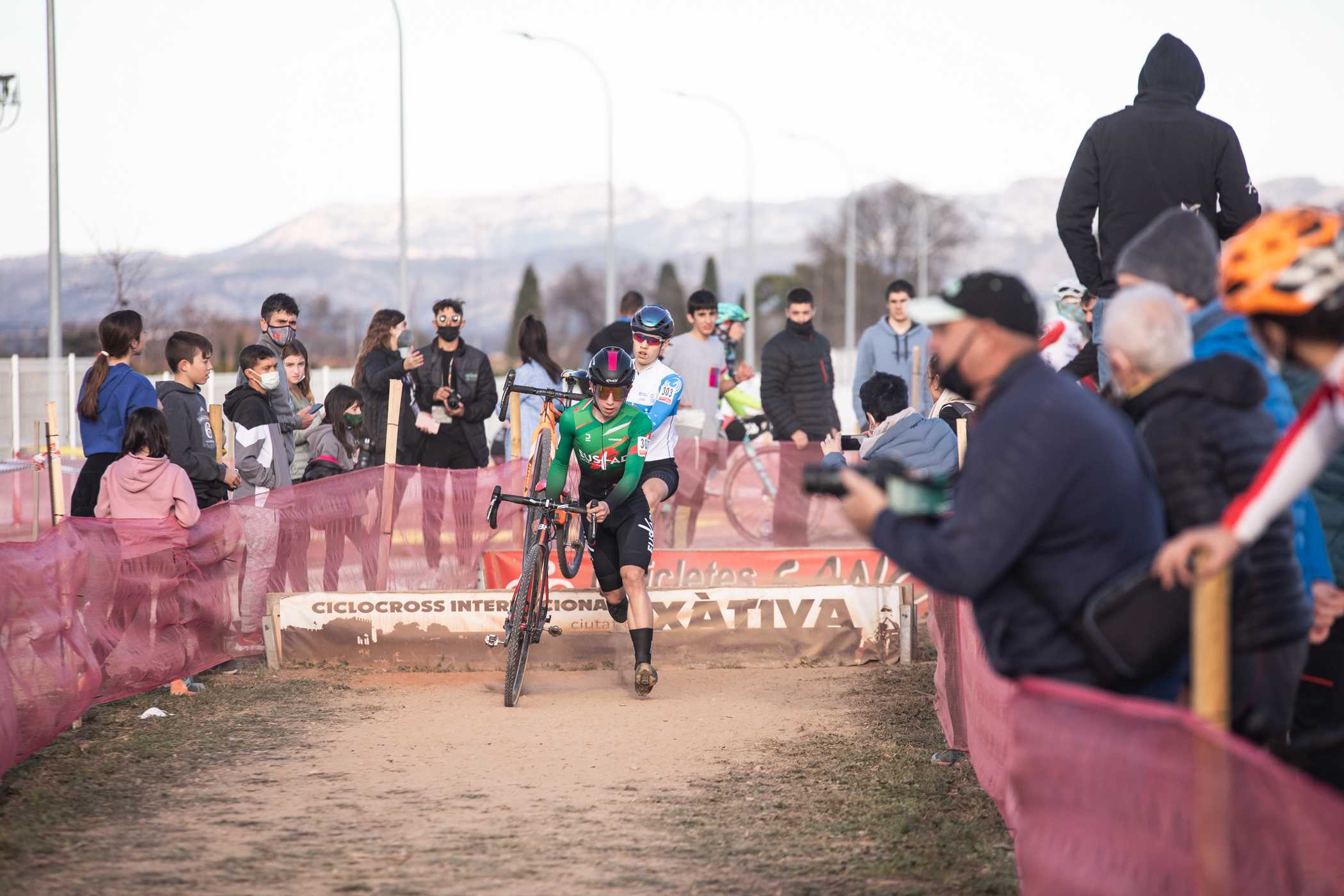PODIUM PARA MUÑOZ Y DESGRACIA PARA LAS CHICAS