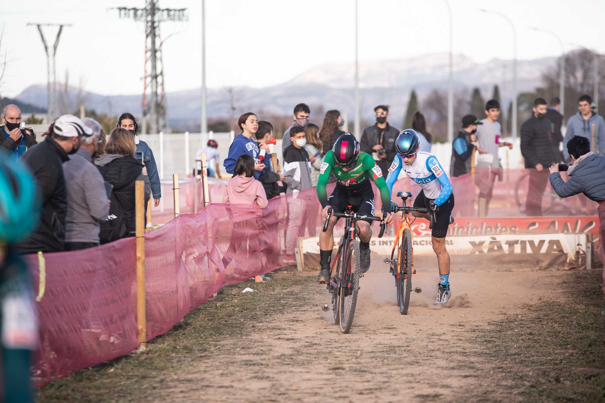 PODIUM PARA MUÑOZ Y DESGRACIA PARA LAS CHICAS