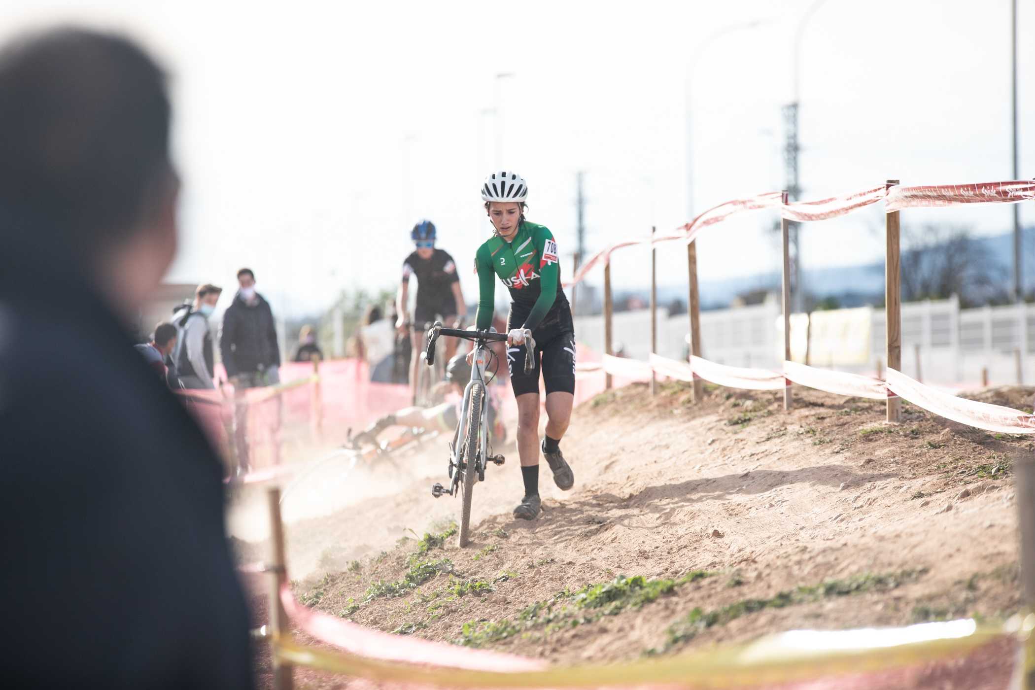 PODIUM PARA MUÑOZ Y DESGRACIA PARA LAS CHICAS