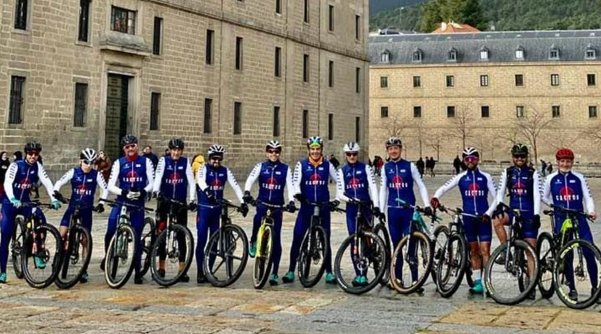 A-escena-el-equipo-madrileno-de-BTT-Factory-Cactus-Team