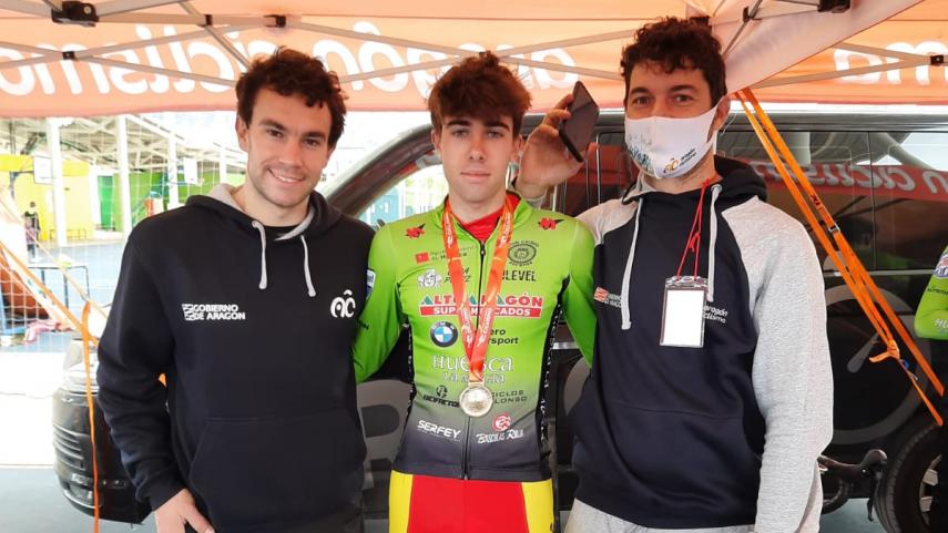 Zaera-debuta-en-la-Copa-del-Mundo-de-Ciclocross-en-Flamanville-Francia