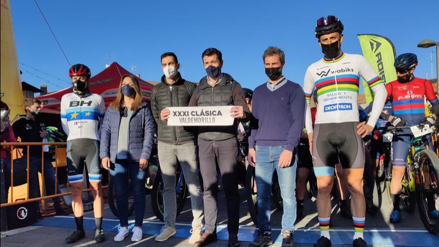 Natalia-Fischer-y-Manuel-Cordero-conquistaron-la-XXXI-edicion-de-la-Clasica-MTB-de-Valdemorillo