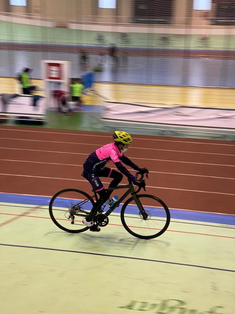 Entrenamiento Ciclismo-CentrePoint-CC Nieves y Golpe de Pedal ultimaron su preparación para pista