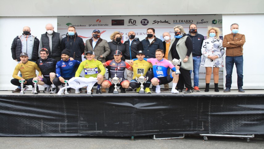 Imanol-Arizmendi-se-lleva-la-Vuelta-a-Cantabria-Master