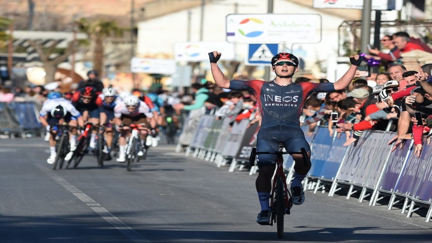 El estadounidense Magnus Sheffield se impone en la tercera etapa de la Ruta del Sol con final en Otura