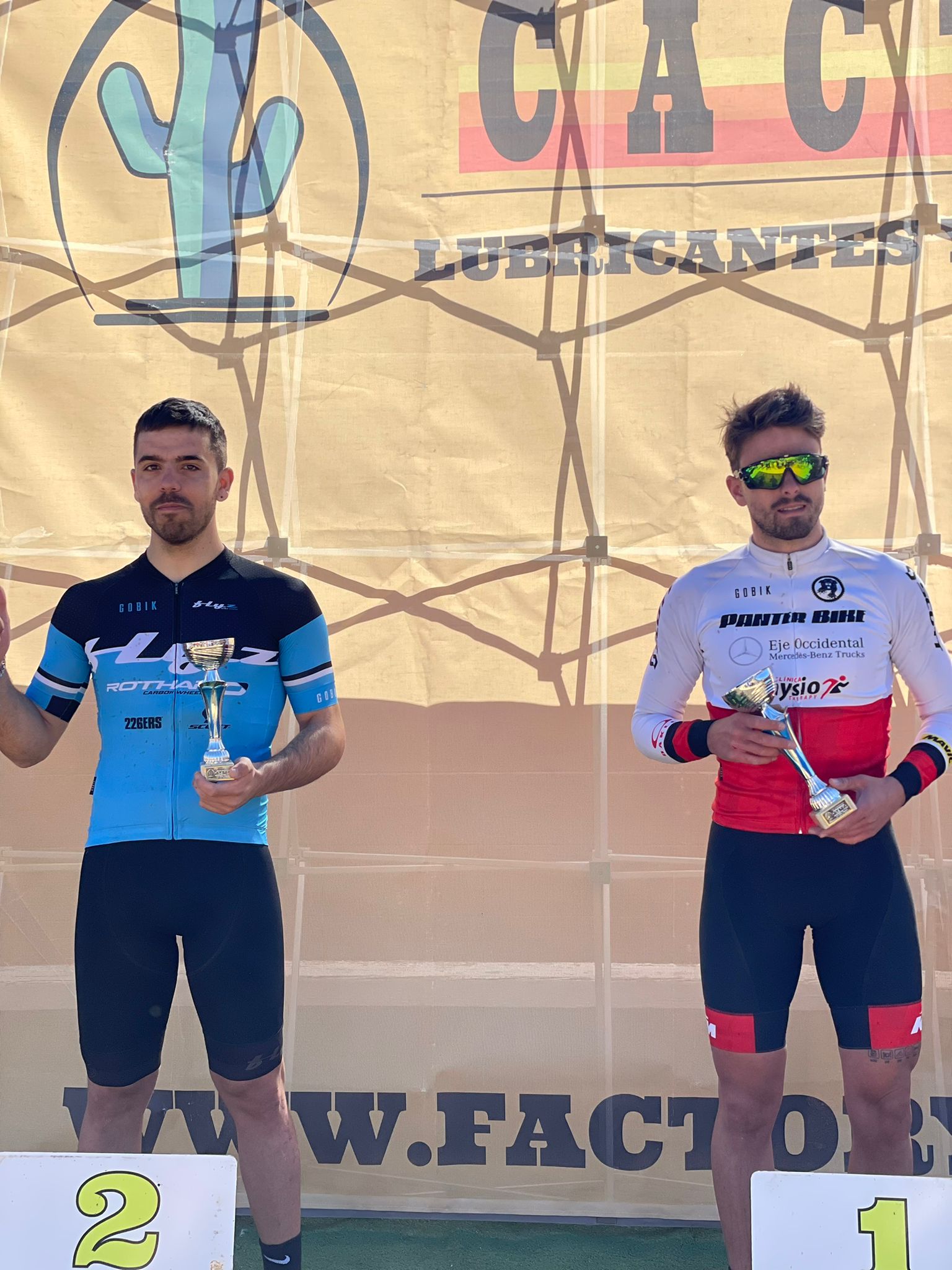 El MTB La del Mazo situó en lo más alto a Carolina Alonso y a Juan Ignacio Pérez