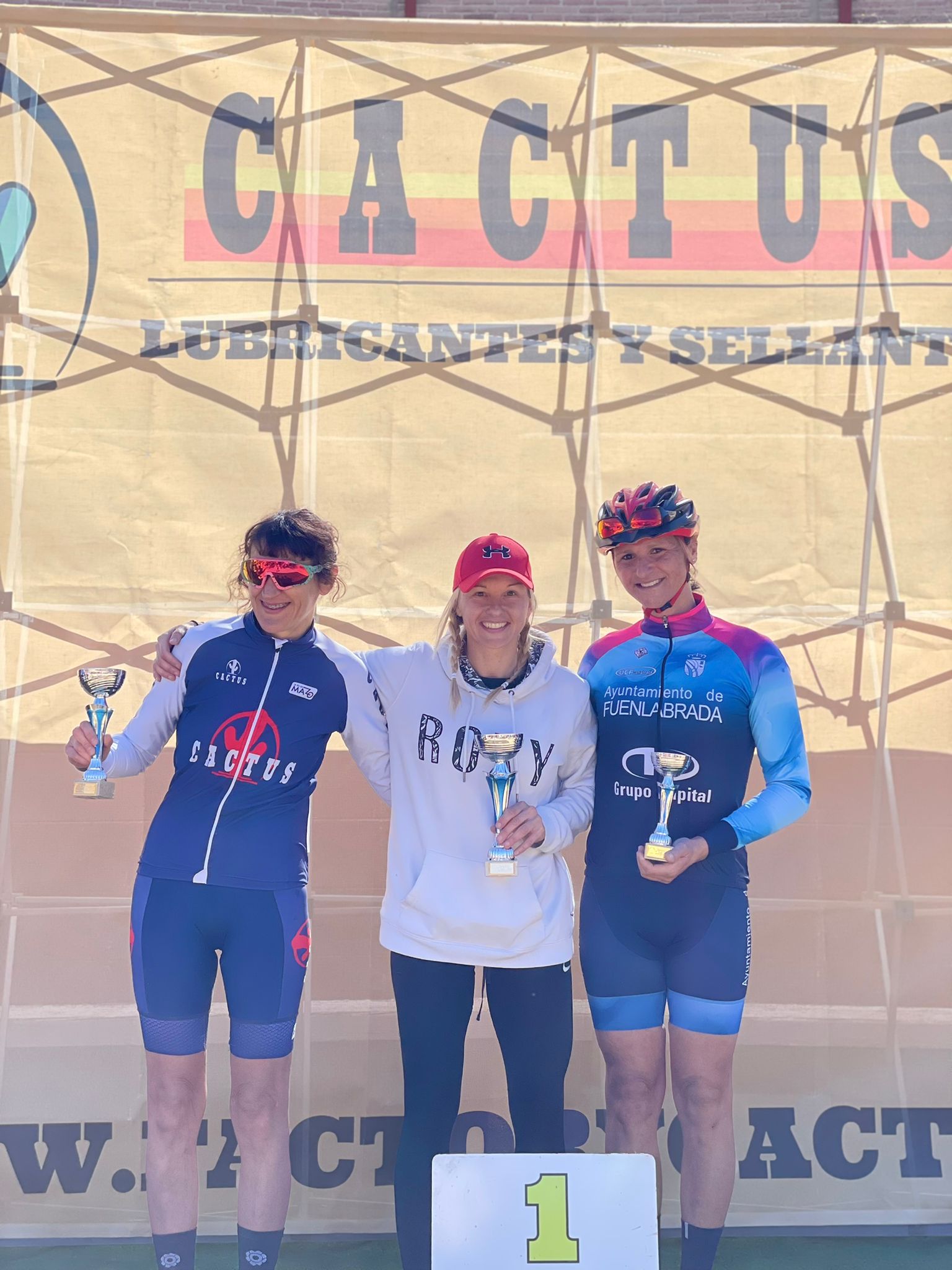 El MTB La del Mazo situó en lo más alto a Carolina Alonso y a Juan Ignacio Pérez