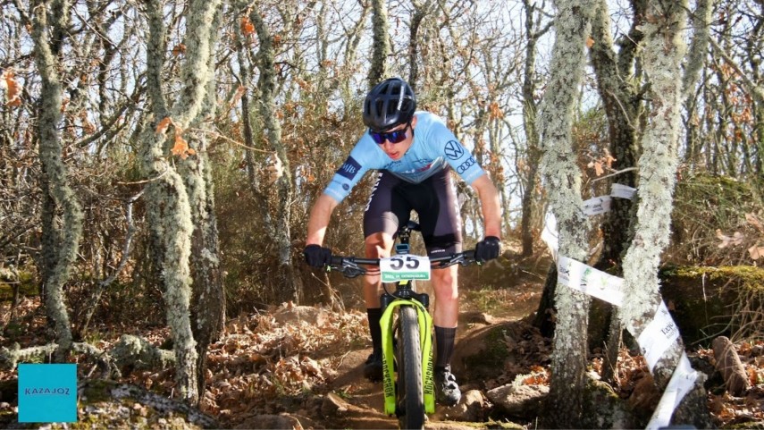 PABLO-ALPISTE-KAZAJOZ-CYCLING-TEAM9-SE-ALZA-CON-LA-VICTORIA-EN-IX-SUBIDA-DEL-MTB-a��FUENTE-DEL-SABUCOa��