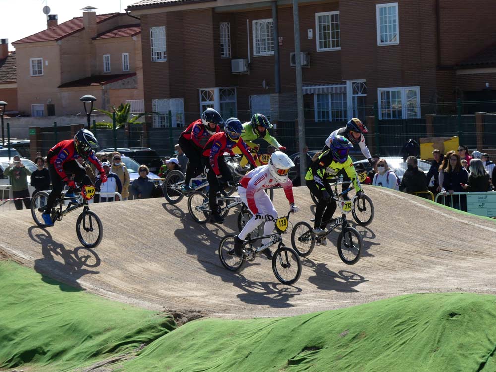 El Álamo disfrutó del mejor BMX con la segunda puntuable de la Copa de Madrid