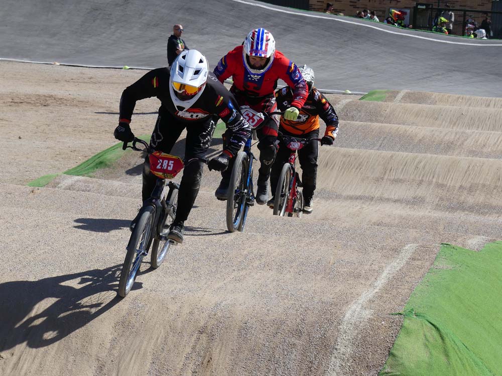 El Álamo disfrutó del mejor BMX con la segunda puntuable de la Copa de Madrid