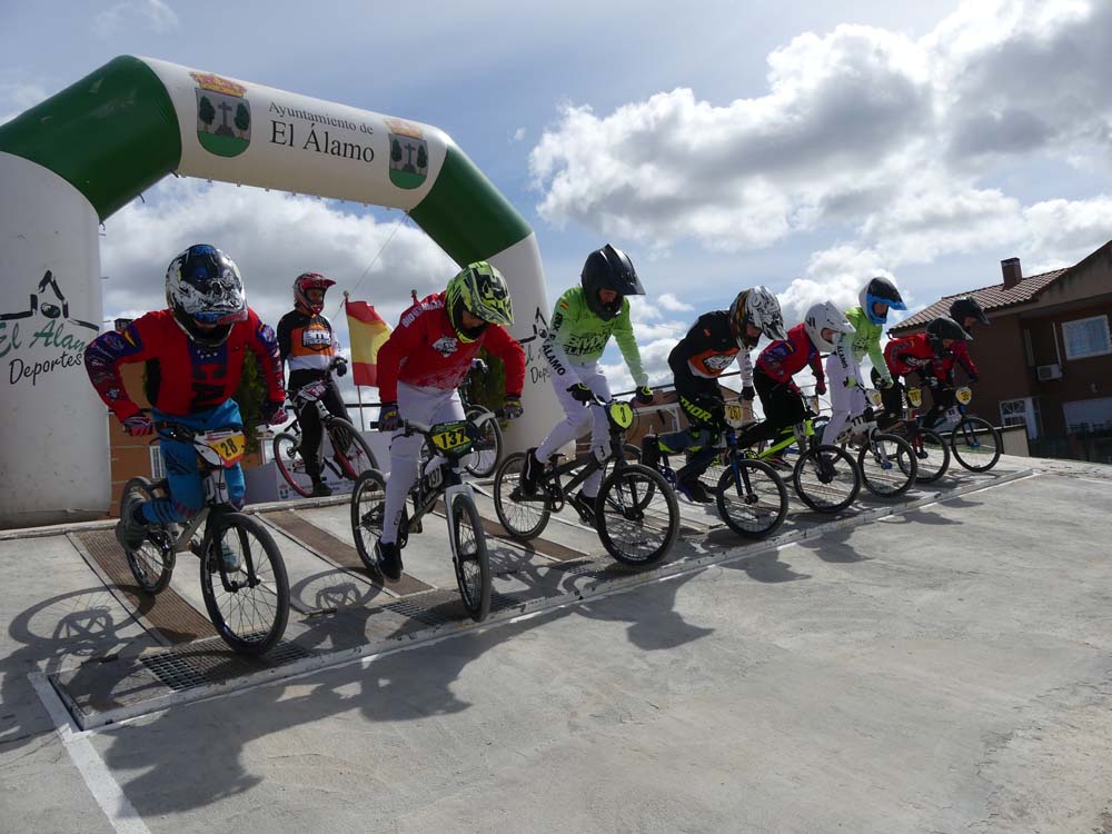 El Álamo disfrutó del mejor BMX con la segunda puntuable de la Copa de Madrid