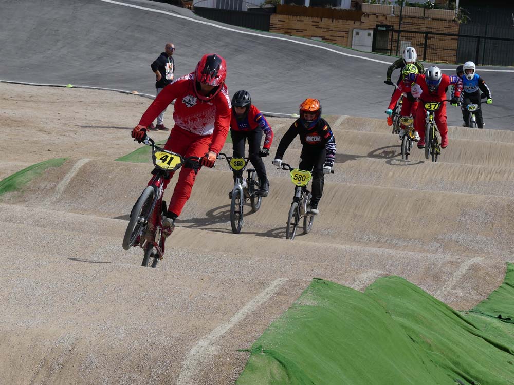 El Álamo disfrutó del mejor BMX con la segunda puntuable de la Copa de Madrid