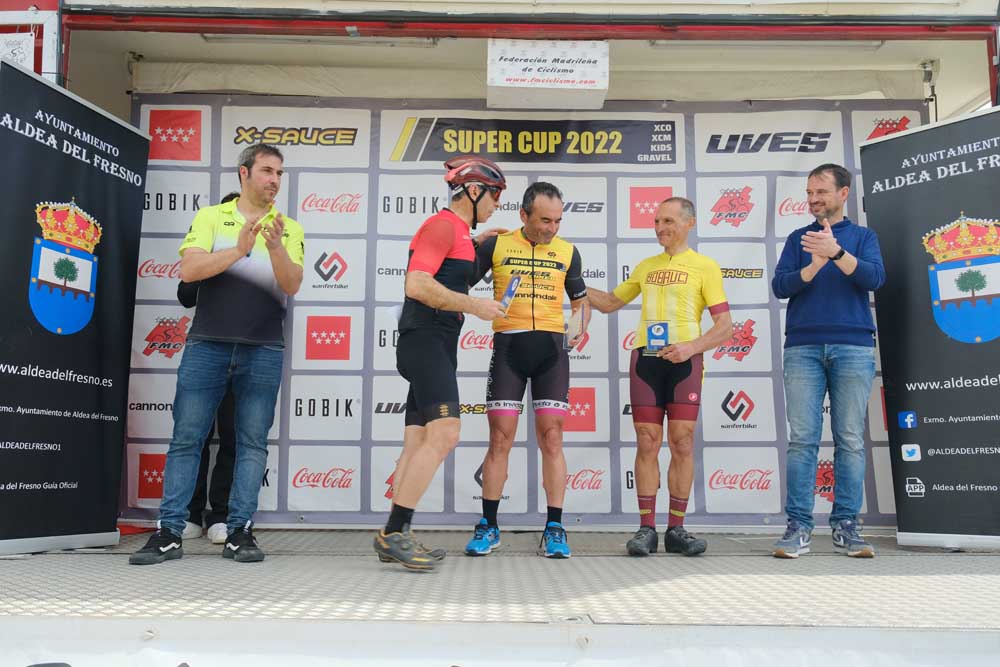 Aldea del Fresno acogió el segundo capítulo de la Super Cup XCM/Gravel+ y coronó a los nuevos campeones autonómicos en ambas especialidades