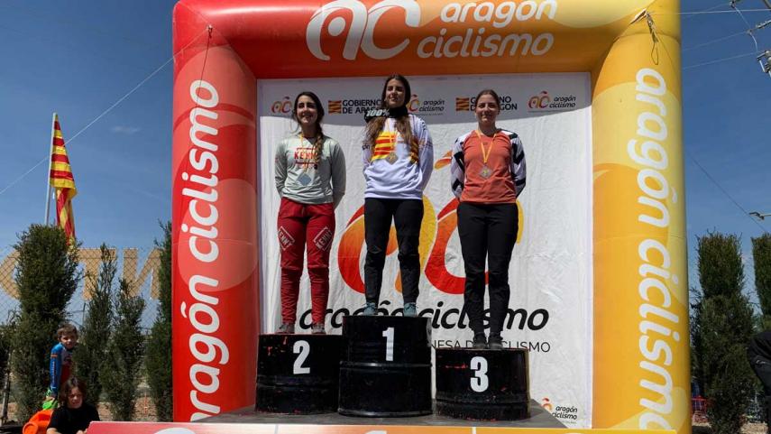 Rafael-Izquierdo-y-Lara-Palacio-se-proclaman-campeones-de-Aragon-de-BMX-en-el-circuito-de-Quinto