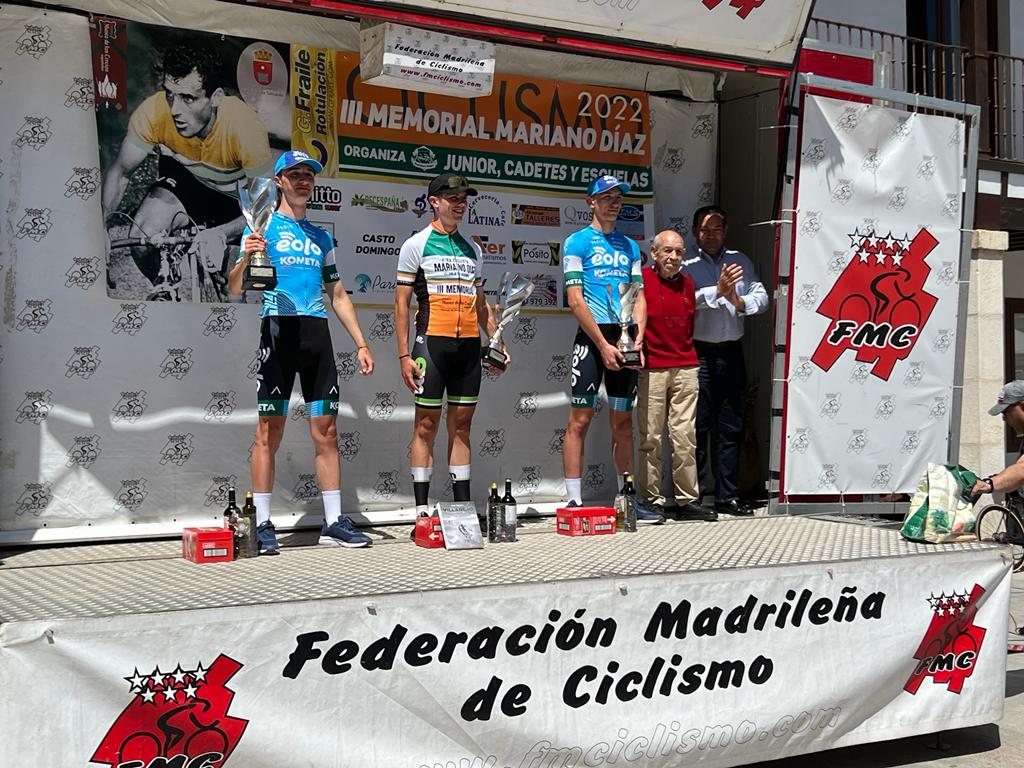 Villarejo de Salvanés fue una fiesta del ciclismo con el III Memorial Mariano Díaz