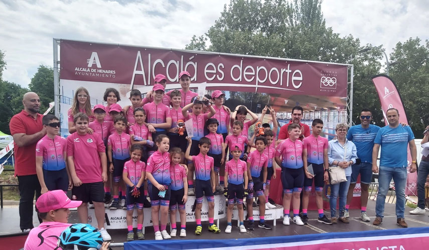 La Escuela Ciclista Rodríguez Magro hizo valer el factor cancha para imponerse en la I Carrera del Quijote