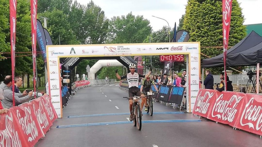 Susana-Alonso-e-Javi-Busto-dobre-segundo-posto-na-Power-Race-Astorga-da-Copa-de-Espana-XCM-