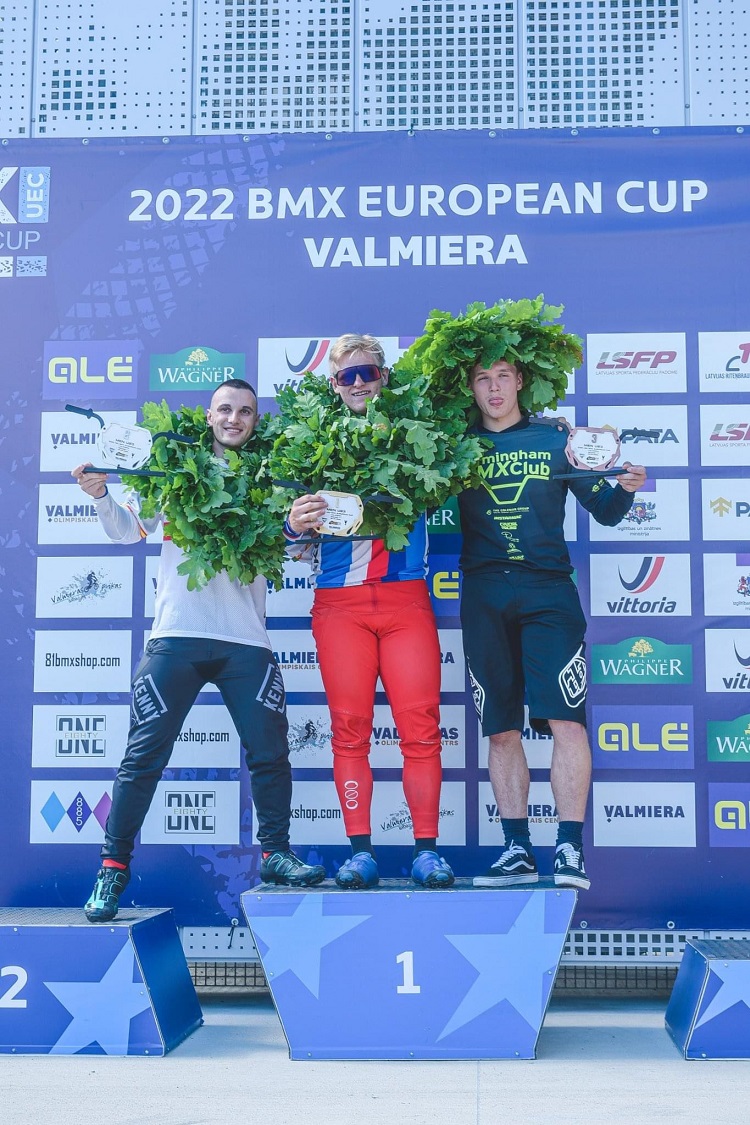 Pablo García logra el oro en la última prueba de la Copa de Europa de BMX en Valmiera