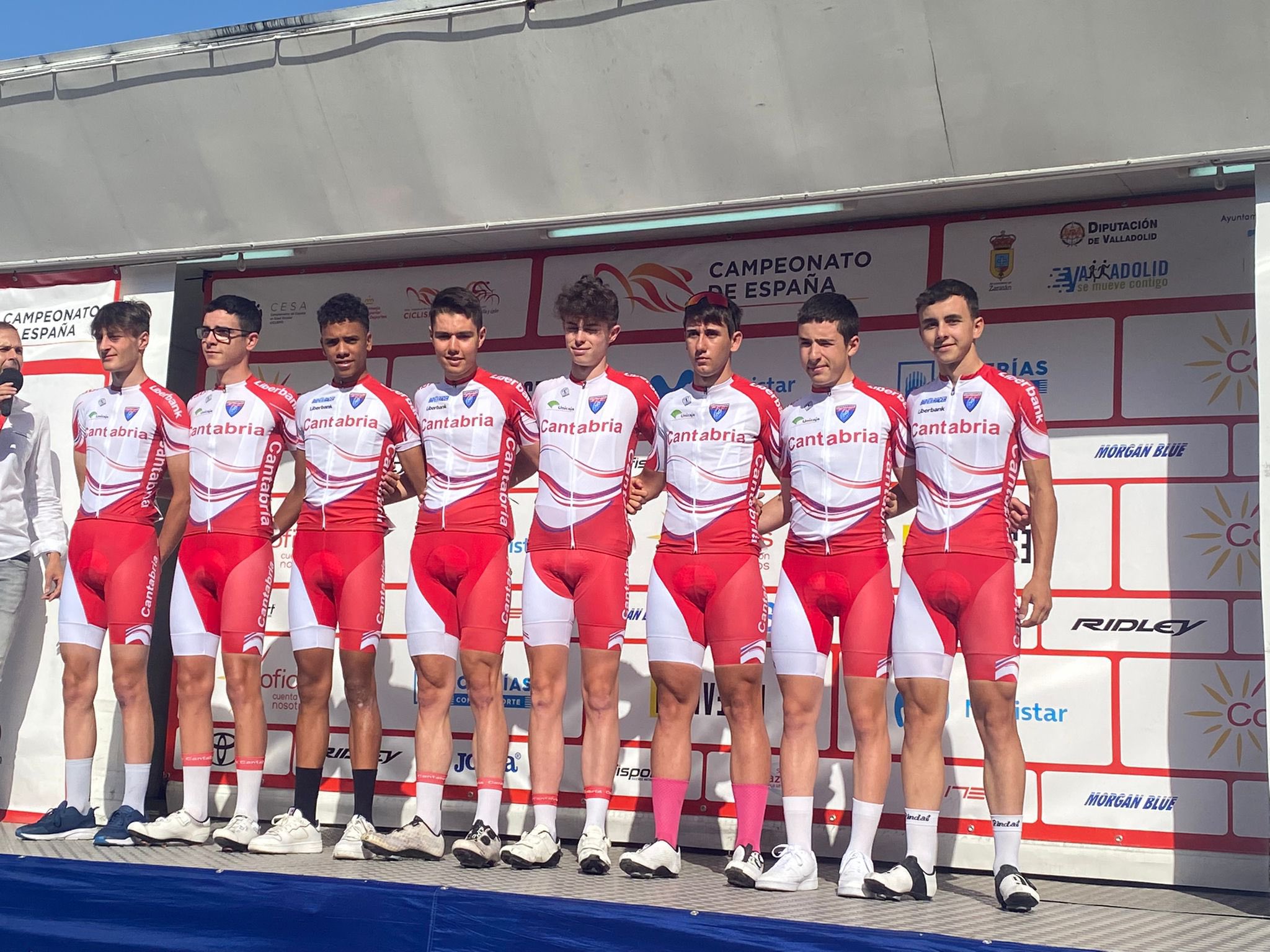 Laura Ruiz campeona de España Junior y el equipo cántabro junior femenino primero por escuadras