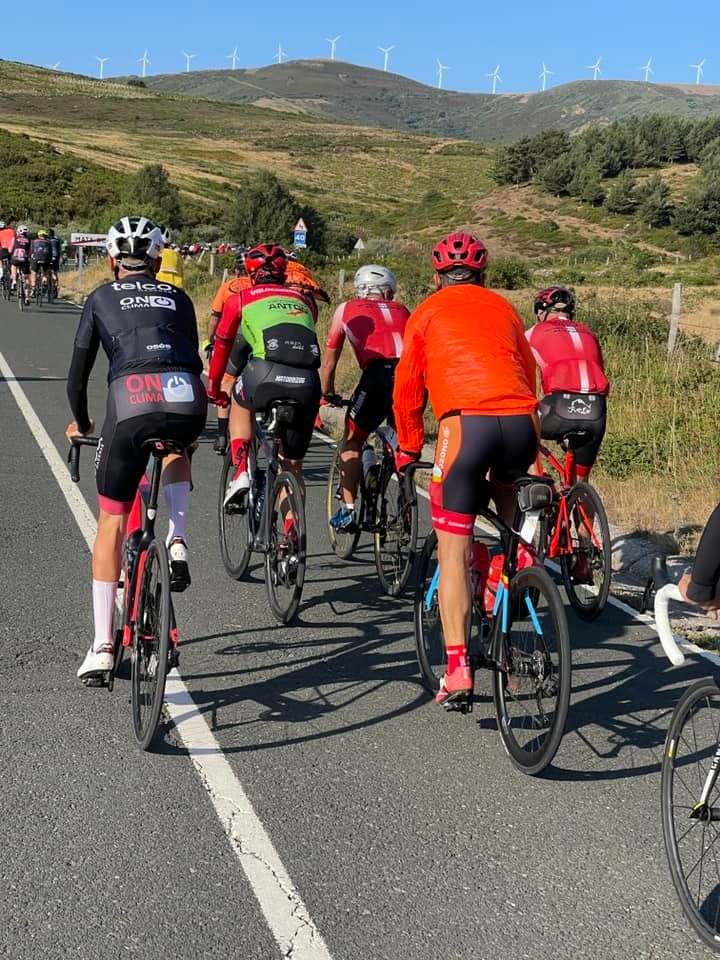 La Transcantábrica, con 171 kms de recorrido, reunió a muchos cicloturistas