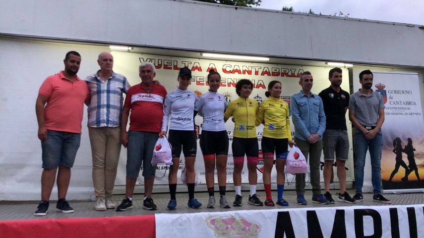 Paula-Ostiz-y-Laia-Bosch-comandan-la-Vuelta-a-Cantabria-Femenina