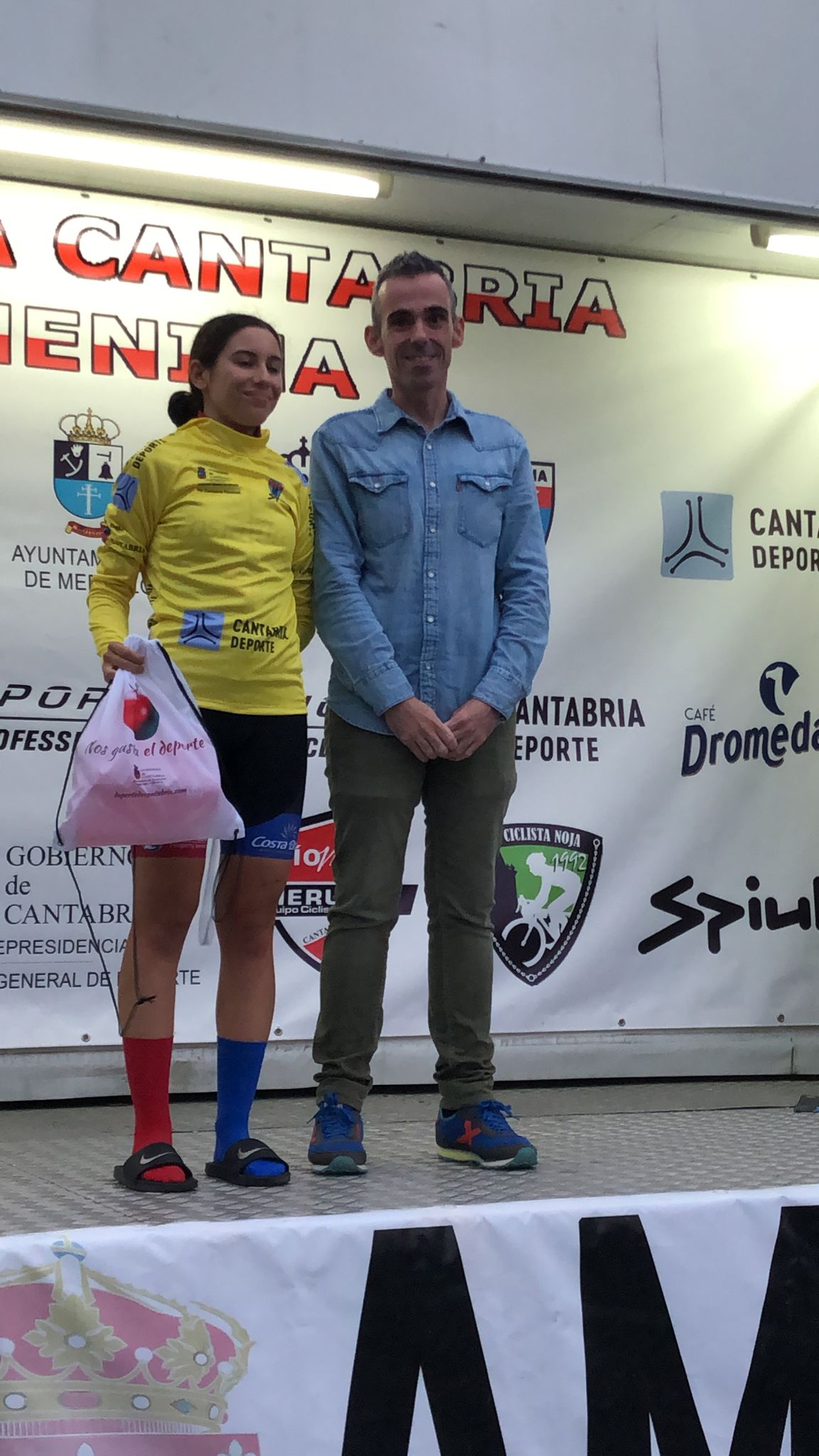 Paula Ostiz y Laia Bosch comandan la Vuelta a Cantabria Femenina