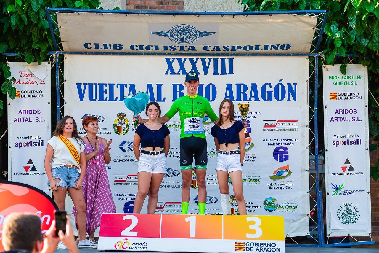 Laura Martínez y Marc Zafra líderes de la XXXVIII edición de la Vuelta al Bajo Aragón