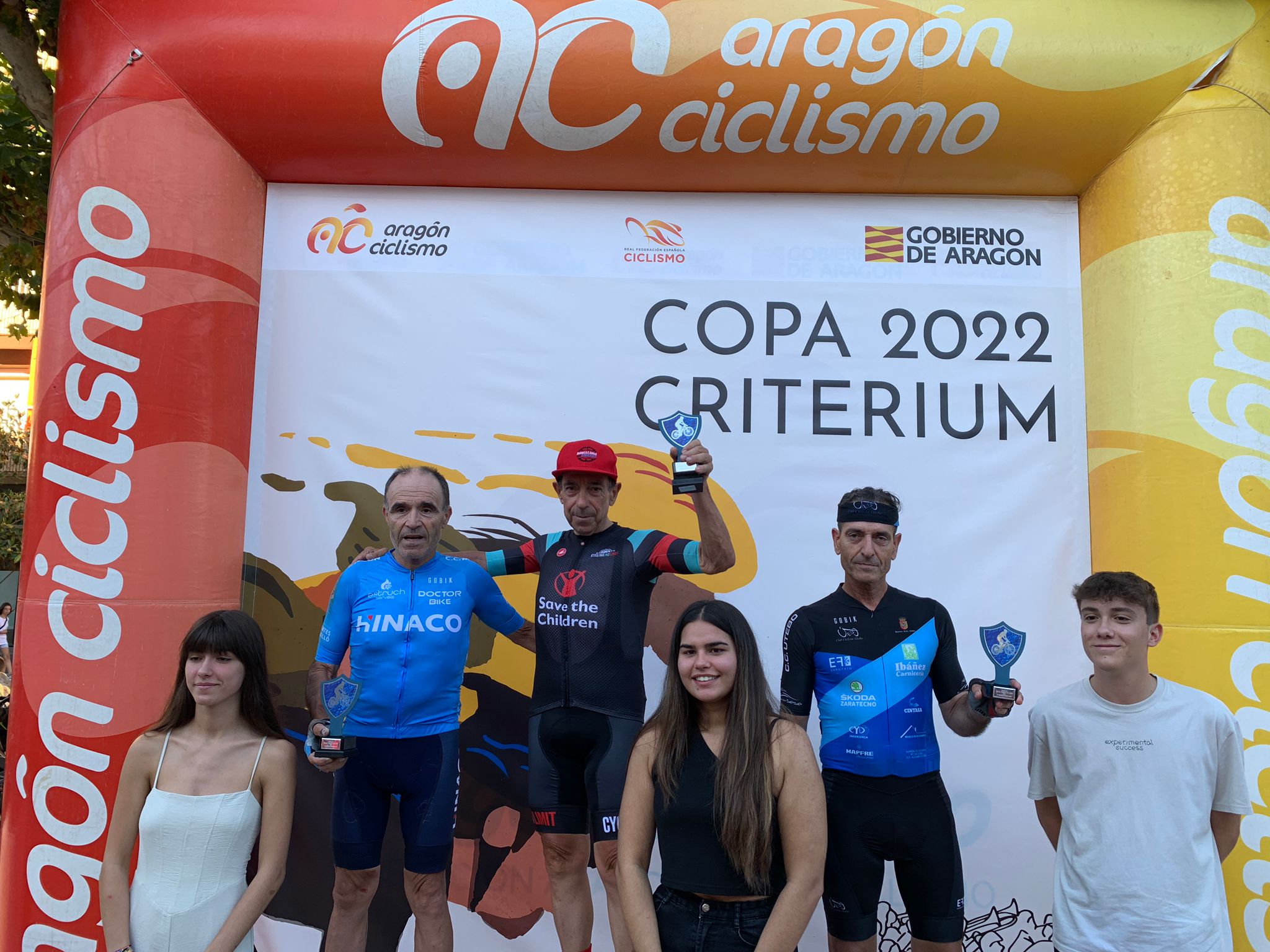 Roger Puig y Blanca Valles primeros líderes de la Copa Critérium 2022