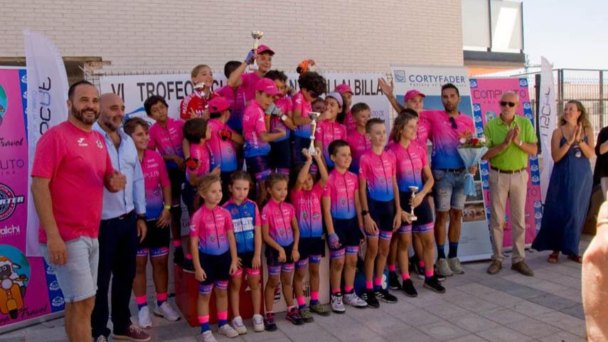 La-EC-Rodriguez-Magro-domino-en-el-IV-Trofeo-de-Ciclismo-Infantil-de-Villalbilla