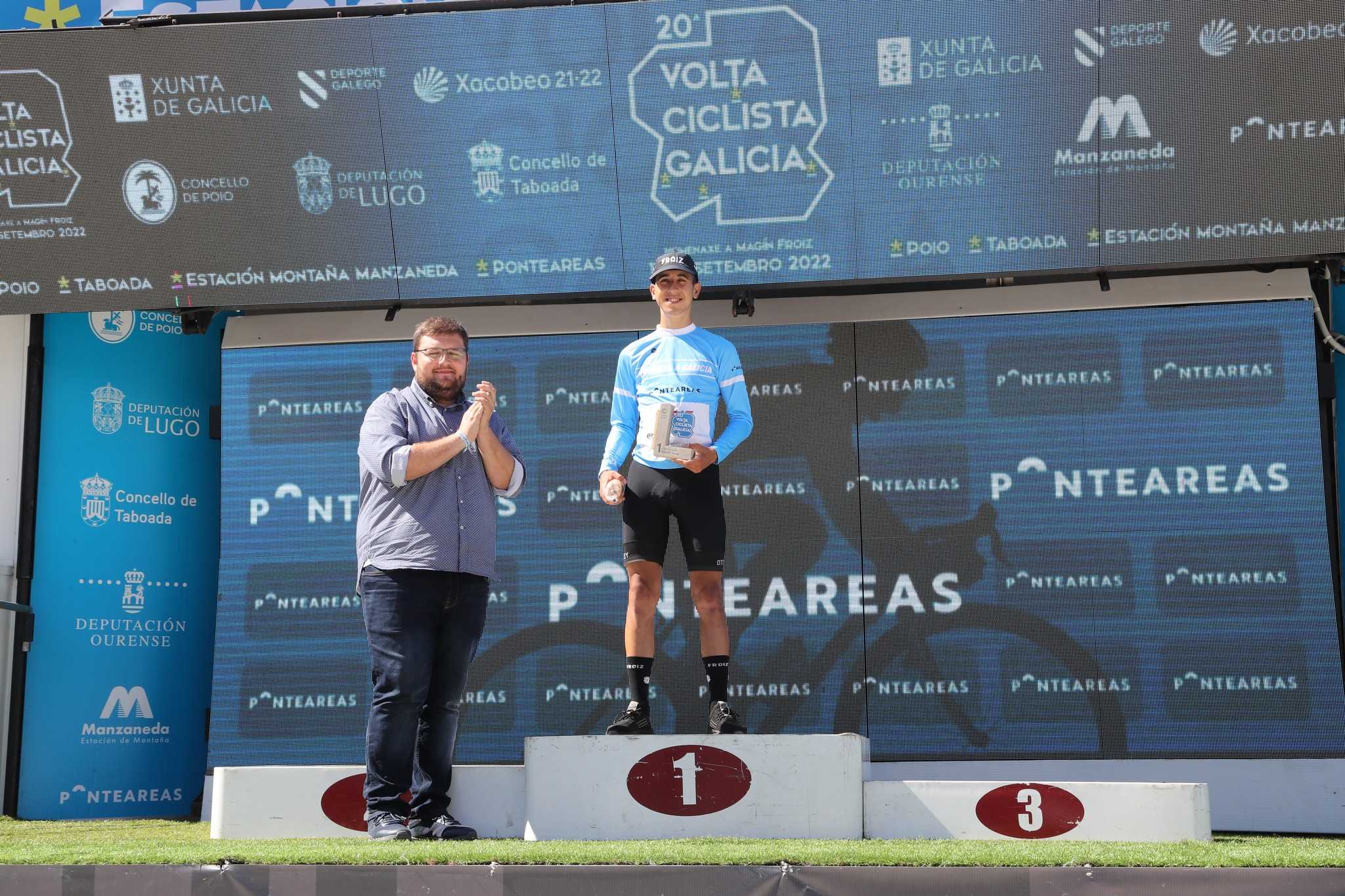 Jorge González anótase a etapa de Ponteareas na coroación de Fernando Tercero como gañador da Volta