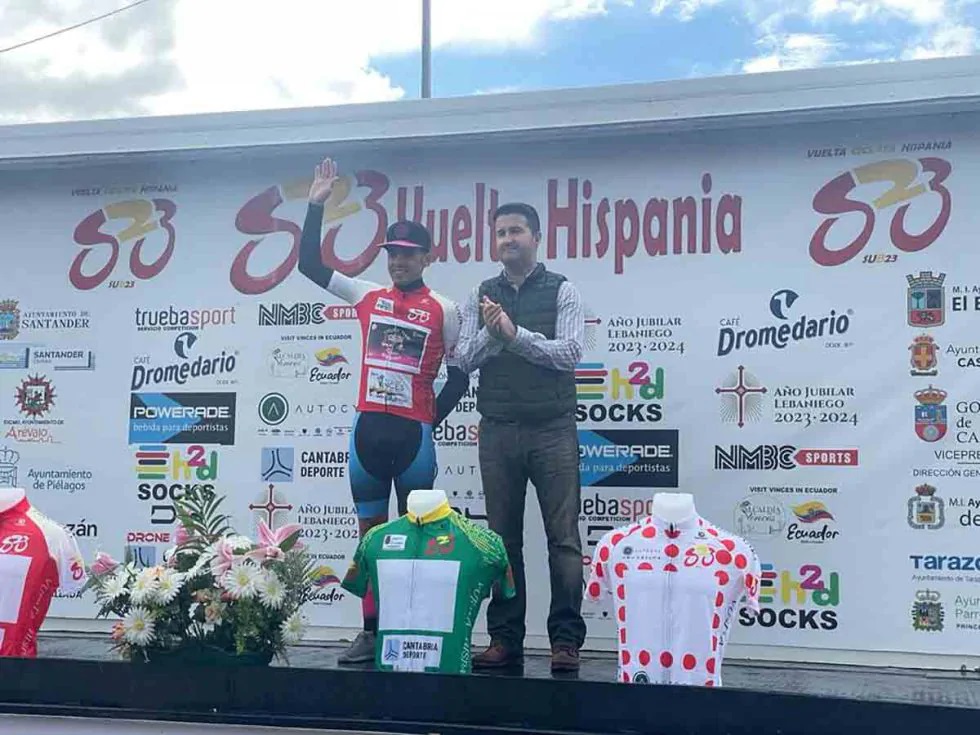 Thomas Silva se viste de rojo en Boo de Piélagos en la 2ª etapa de la Vuelta a Hispania sub 23