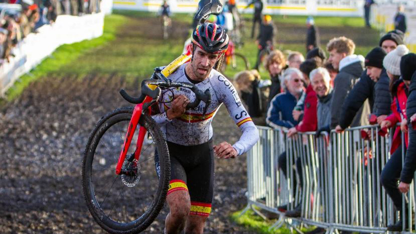 Felipe-Orts-consigue-una-sensacional-sexta-plaza-en-el-Europeo-de-Ciclocross-de-Namur