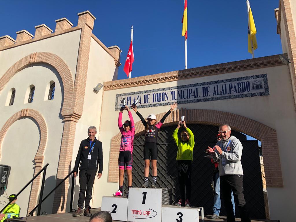 Alalpardo disfruta de más de 300 participantes en el XVII Ciclocross Peña Ciclista Ciclonorte
