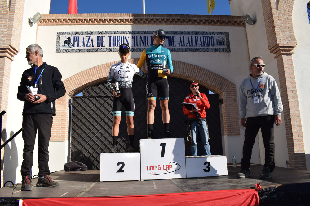 Alalpardo disfruta de más de 300 participantes en el XVII Ciclocross Peña Ciclista Ciclonorte