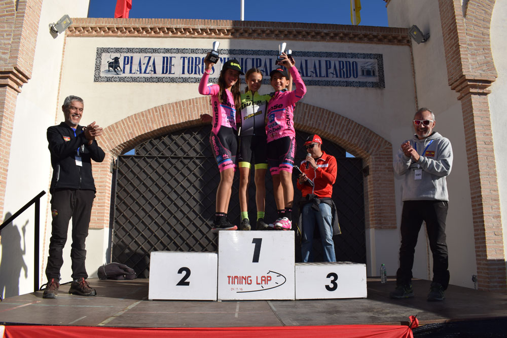 Alalpardo disfruta de más de 300 participantes en el XVII Ciclocross Peña Ciclista Ciclonorte