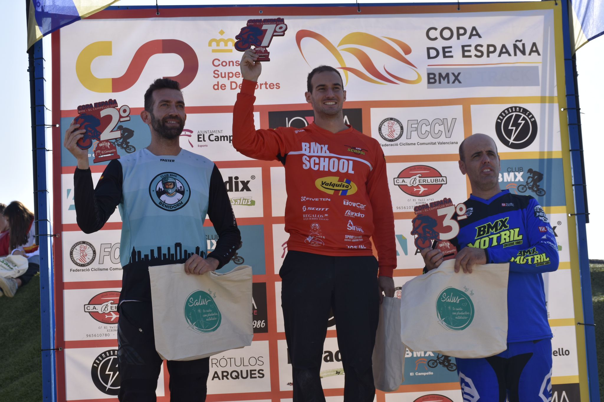 Grandes resultados para los aragoneses en la final de la Copa de España de BMX