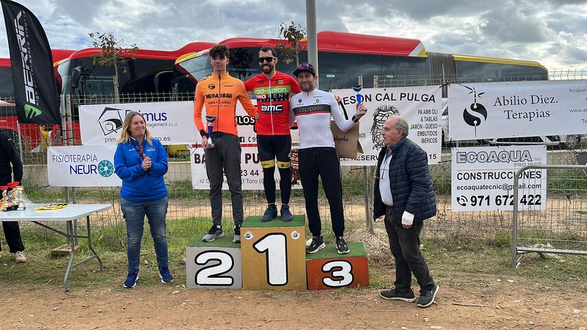 XISCO-CRESPI-JAVI-SALMERoN-Y-NEUS-CAPELLA�-VENCEDORES-DE-LA-CHALLENGE-DE-CICLOCROSS-OPEN