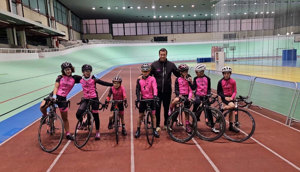 Sesión de pista en Galapagar con la Escuela de Entrenamiento Ciclismo