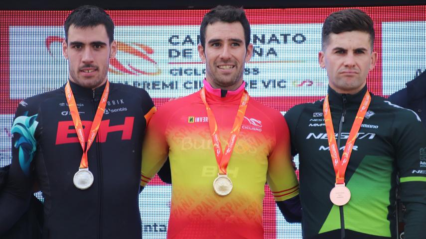 Felipe-Orts-y-Lucia-Gonzalez-se-proclaman-pentacampeones-de-Espana-de-Ciclocross-en-Vic