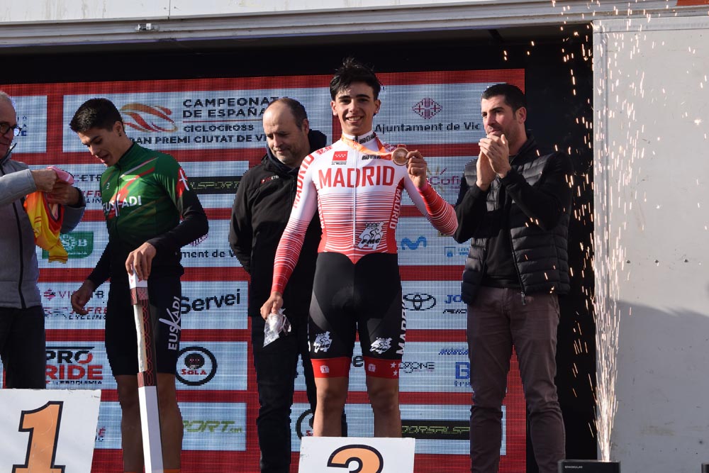Emilio Reinoso devuelve al ciclocross madrileño a la elite con su bronce junior en los Nacionales de Vic