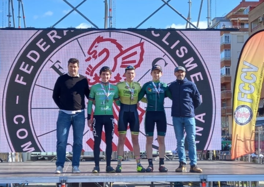 Buena actuación de los ciclistas cántabros en la Copa del Mundo de Benidorm de Ciclocross